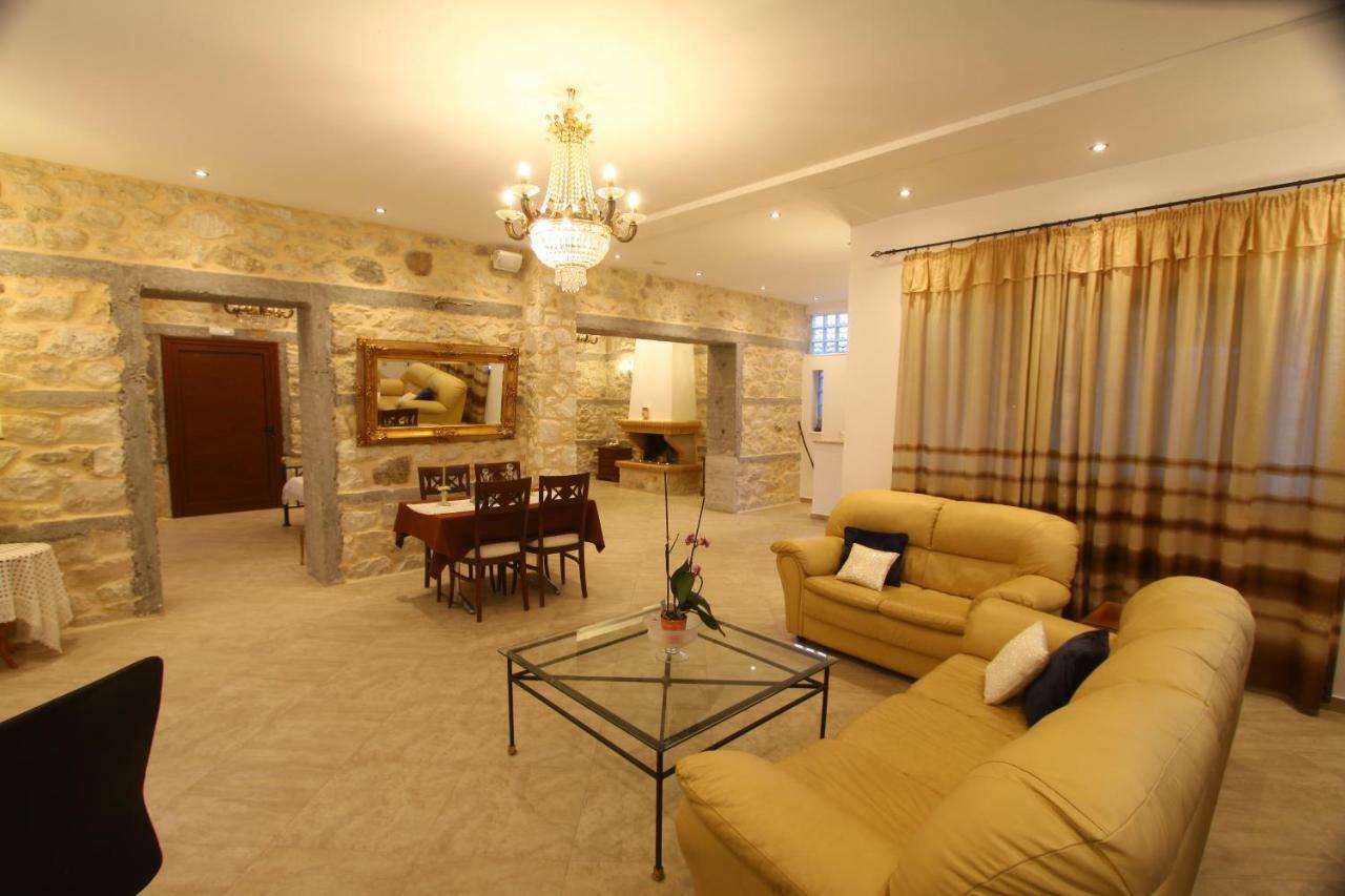 Villa Vanilla Agioi Theodoroi Buitenkant foto